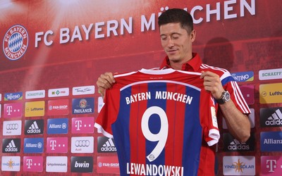 升博电竞动态-亚马尔赛后加练任意球